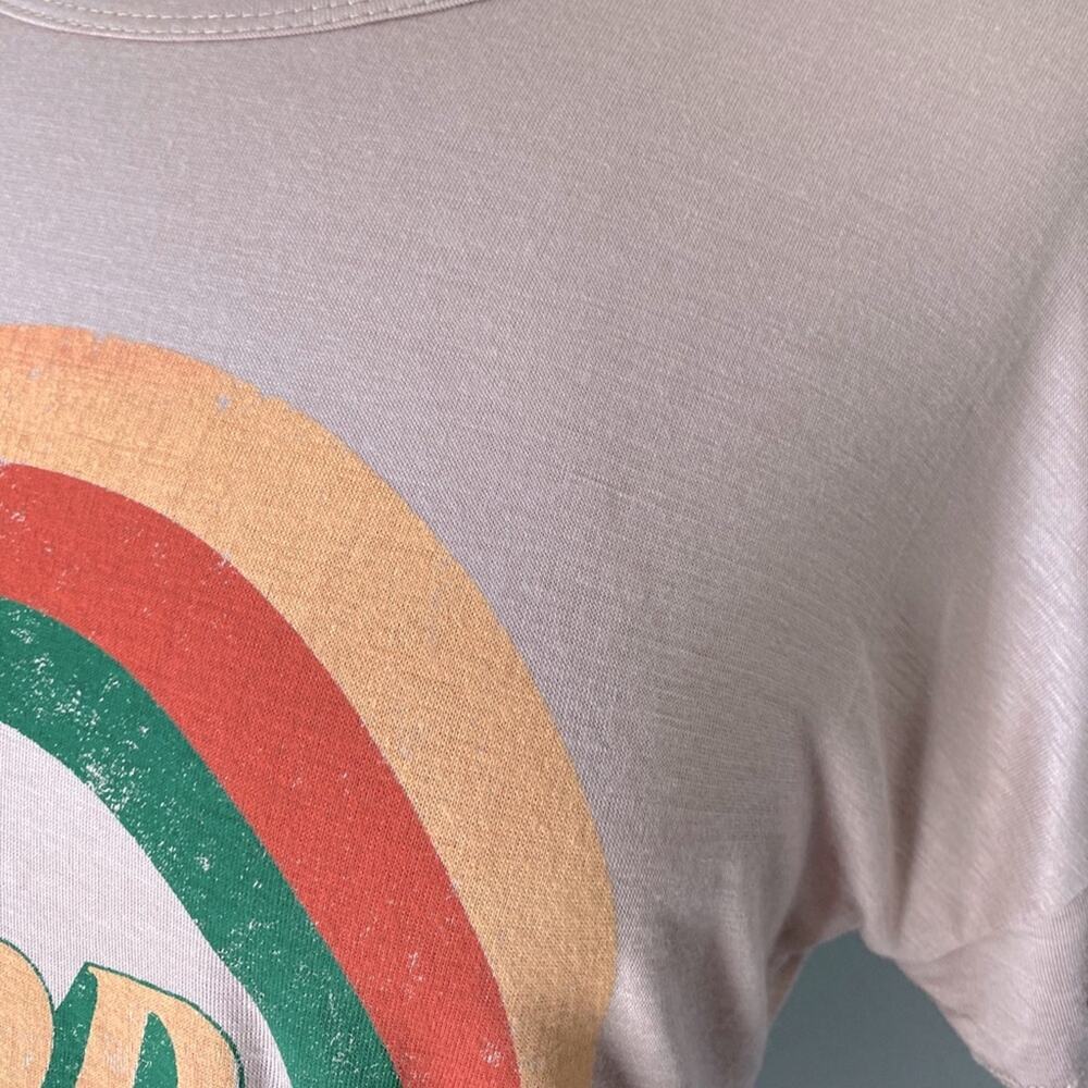 Rainbow Graphic Top 70's Boho Vibe Good Times Tee Shirt Taupe Blush Size Medium - Picture 5 of 6